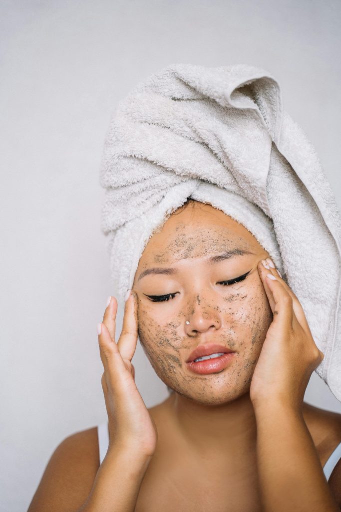 Japanese Facelift Massage in Glasgow. This image features a lady receiving a facial. Willow Massage and Facials: Expert Facial Therapy in Glasgow, Scotland.